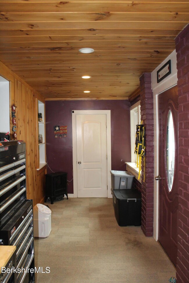 10 Forest Park Ave, Adams, MA 01220 - photo 7