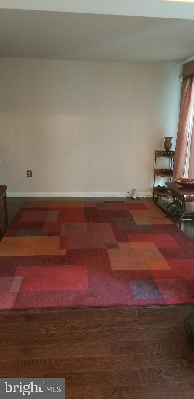 9810 Pheasant Run Ct, Laurel, MD 20708 - photo 6