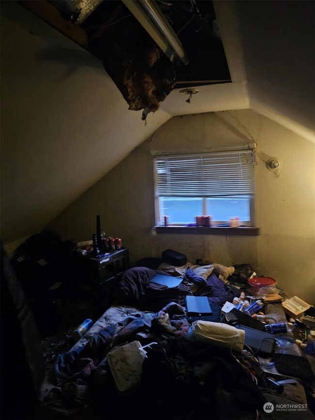 1538 SW Old Clifton Rd, Port Orchard, WA 98367 - photo 4