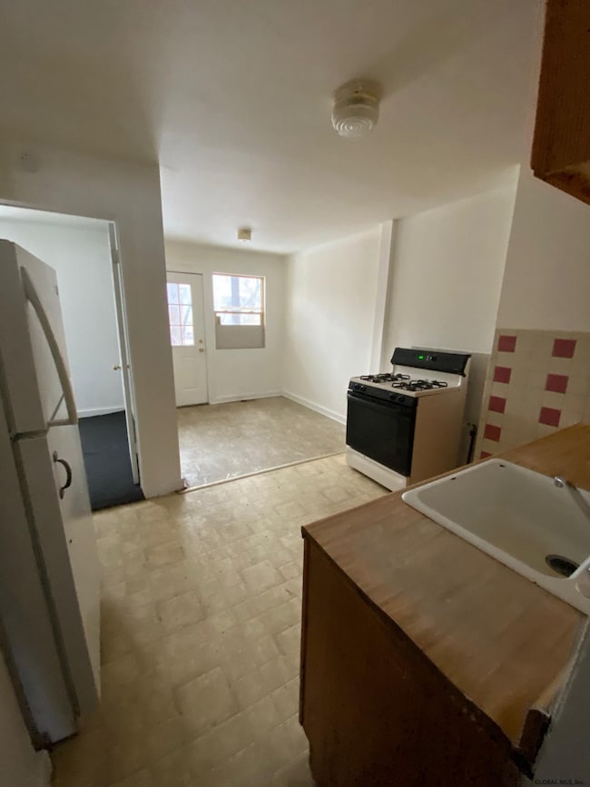 323 1st St, Albany, NY 12206 - photo 2