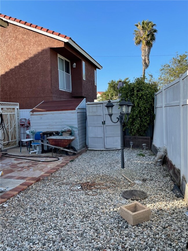 716 Matthisen Cir, Compton, CA 90220 - photo 7