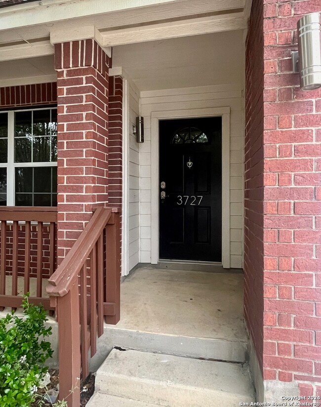 3727 Bennington Way, San Antonio, TX 78261 - photo 2