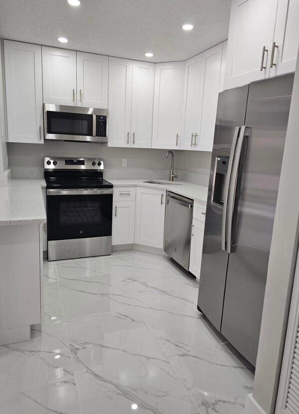 4995 Sable Pine Cir unit B2, West Palm Beach, FL 33417 - photo 2