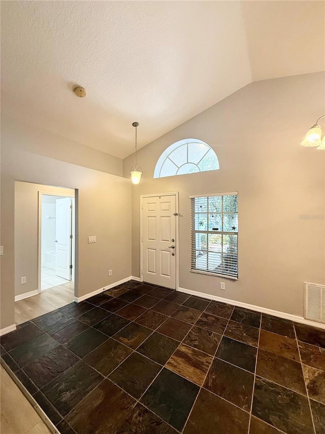 31138 Harthorn Ct, Wesley Chapel, FL 33543 - photo 2