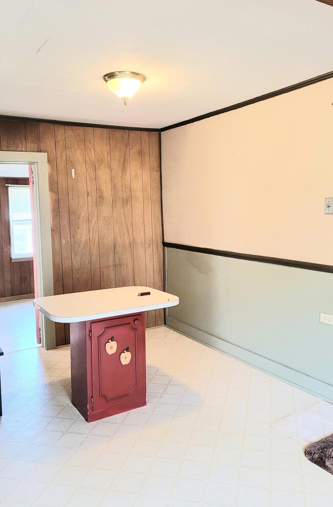 1451 Robertson Rd, Bedford, VA 24523 - photo 4