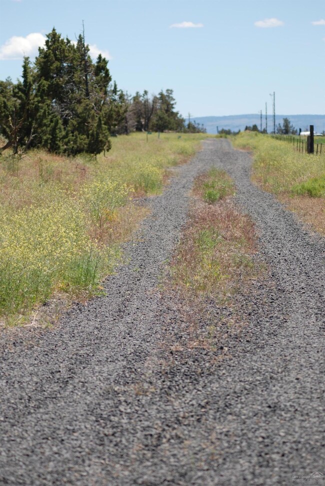0 SW Rustbucket unit 201800532, Powell Butte, OR 97753 - photo 4