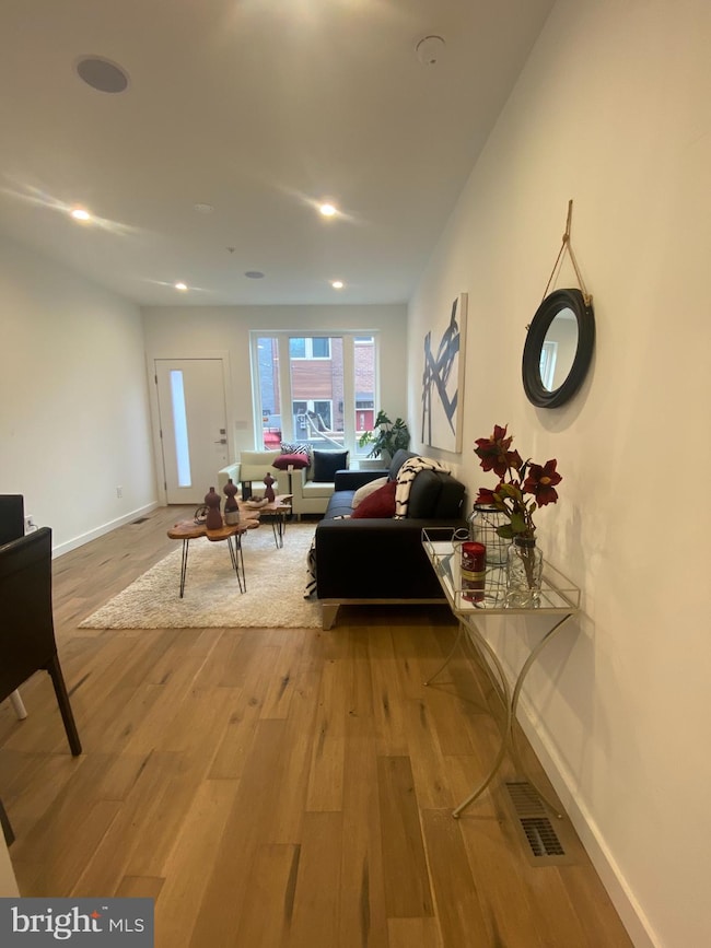 2343 Gerritt St, Philadelphia, PA 19146 - photo 7