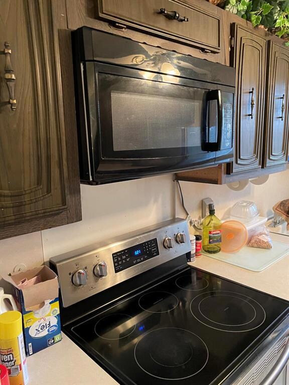 1392 High Point Way SW unit D, Delray Beach, FL 33445 - photo 2