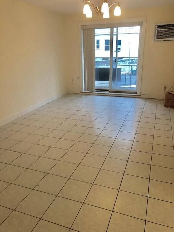 6 Hyes Rd unit 15, Boston, MA 02131 - photo 5