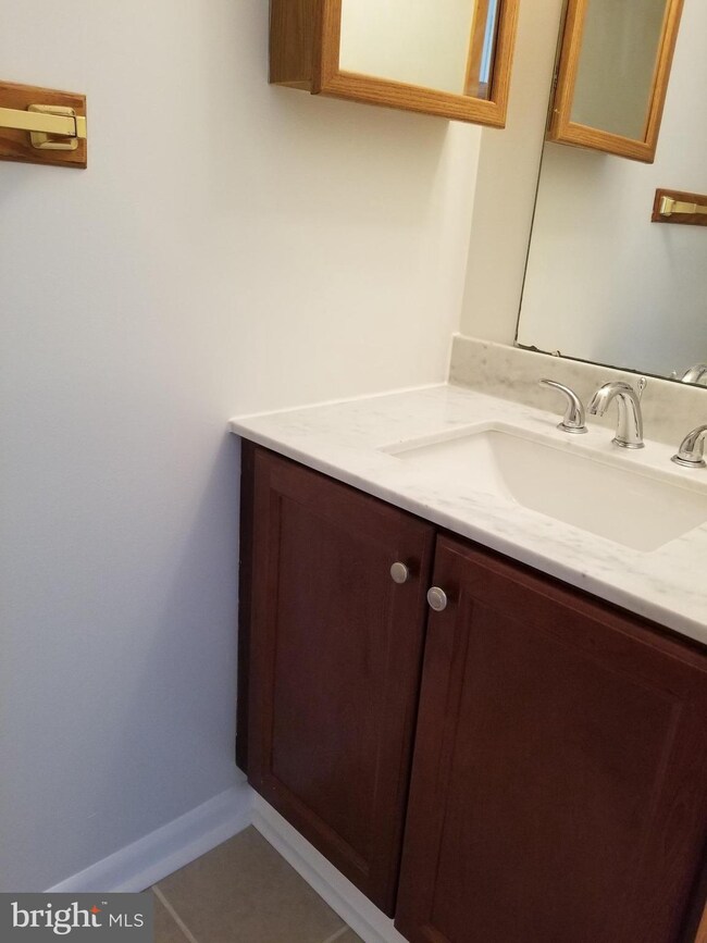 280 W Deer Park Rd unit 32B, Gaithersburg, MD 20877 - photo 5