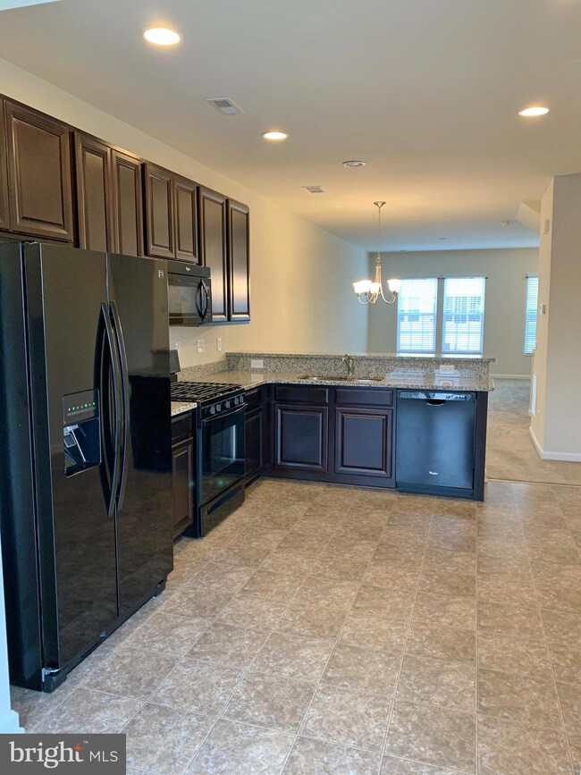 17003 Gibson Mill Rd, Dumfries, VA 22026 - photo 7