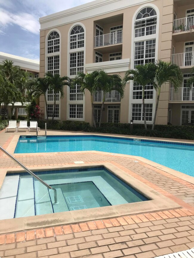 University Inn Condominium unit 1221, Coral Gables, FL 33146 - photo 2