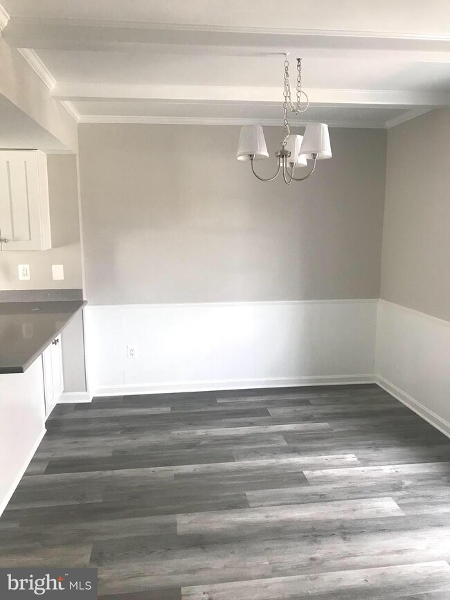 14479 Saint Germain Dr, Centreville, VA 20121 - photo 7