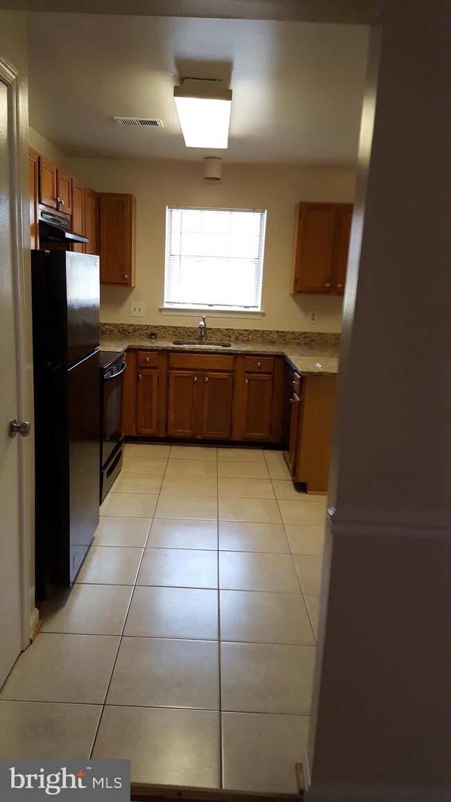 11400 Applegrath Way, Germantown, MD 20876 - photo 5