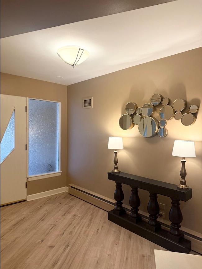 711 E Greenview Rd, Itasca, IL 60143 - photo 4