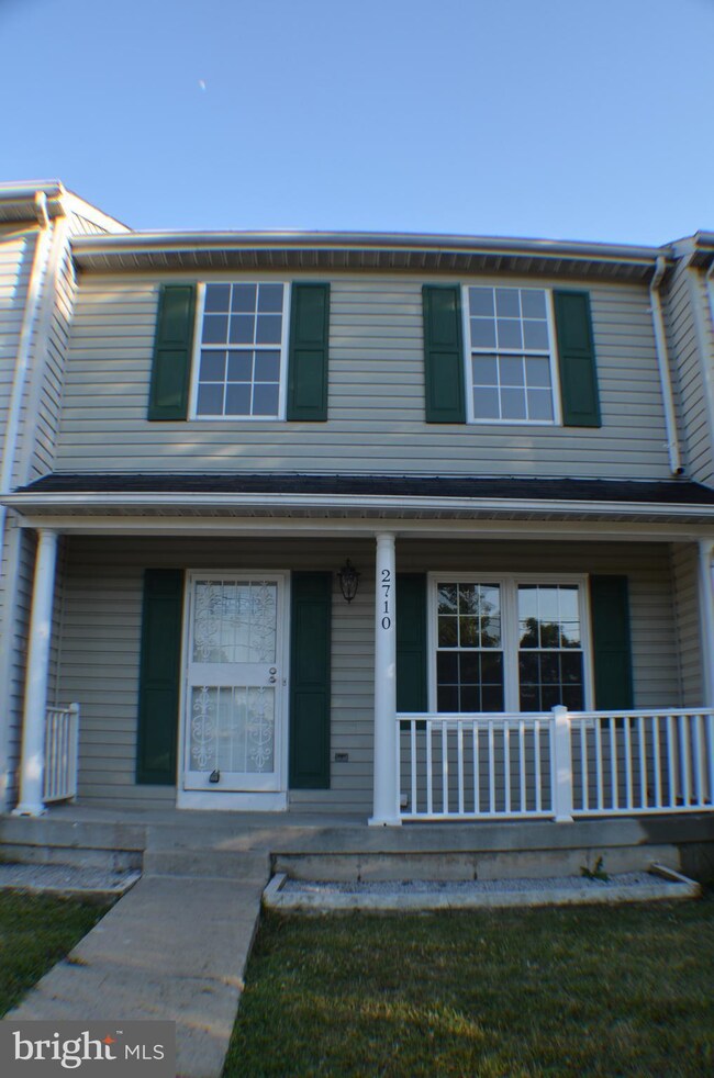 2710 Crestwick Place, District Heights, MD 20747 - photo 2