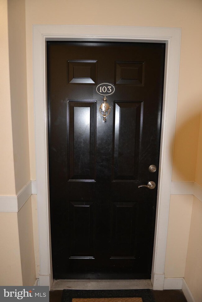 12900 Centre Park Cir unit 103, Herndon, VA 20171 - photo 7