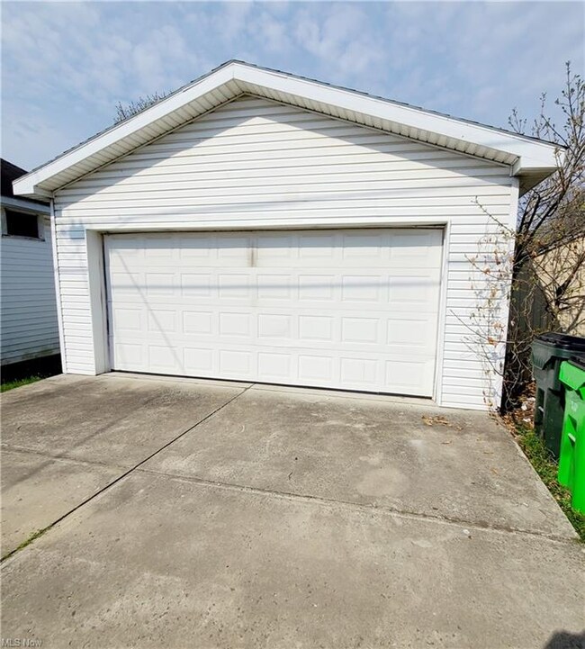 350 S 4th St, Coshocton, OH 43812 - photo 3