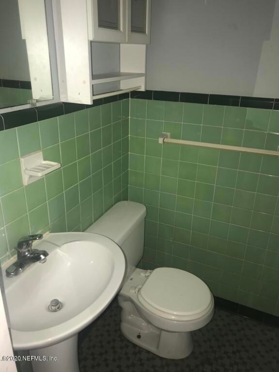 6859 Sans Souci Rd, Jacksonville, FL 32216 - photo 7