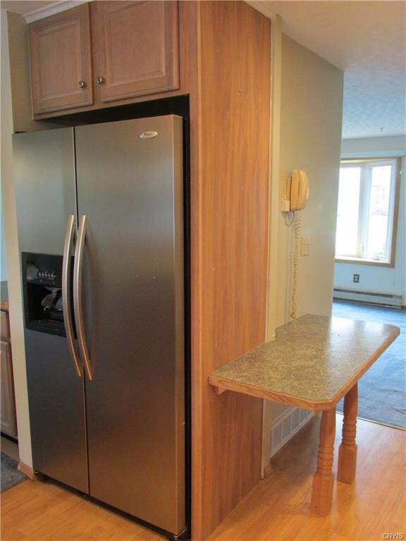INCLUDES APPLIANCES*EATING AREA CAN BE REMOVED EAS