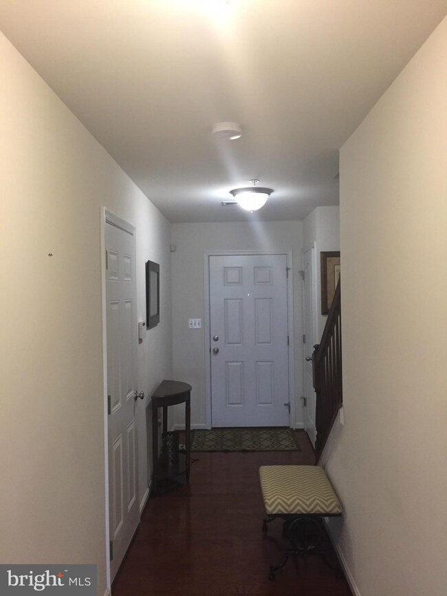 111 Thomasson Ct, Capitol Heights, MD 20743 - photo 2