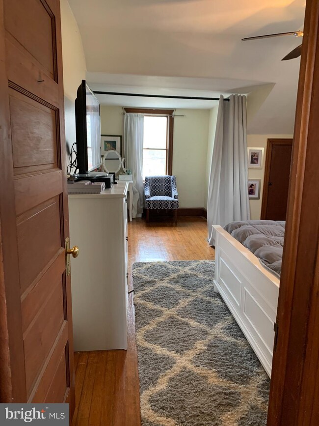 8207 Cypress St, Laurel, MD 20707 - photo 3