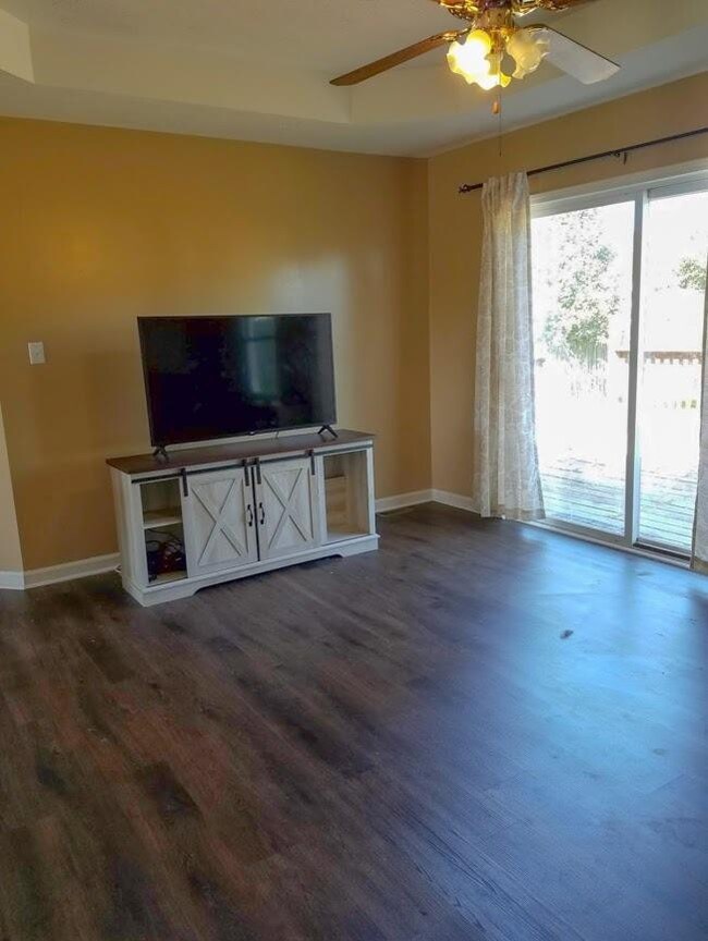 1026 Ravenwood Dr, Lawrenceburg, KY 40342 - photo 4