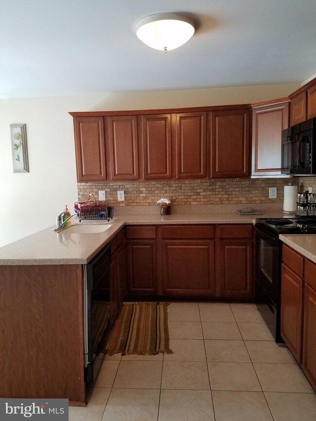 11883 Blue February Way, Columbia, MD 21044 - photo 4