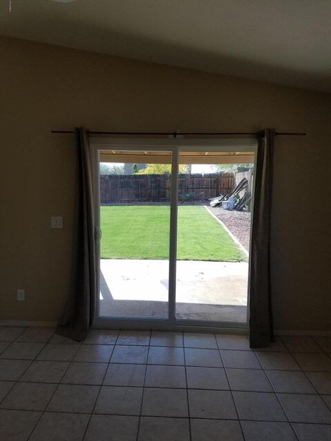 8808 N 2nd Way, Phoenix, AZ 85020 - photo 7