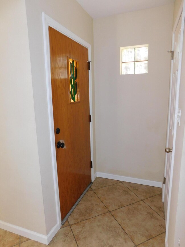 4455 E 18th St, Tucson, AZ 85711 - photo 4