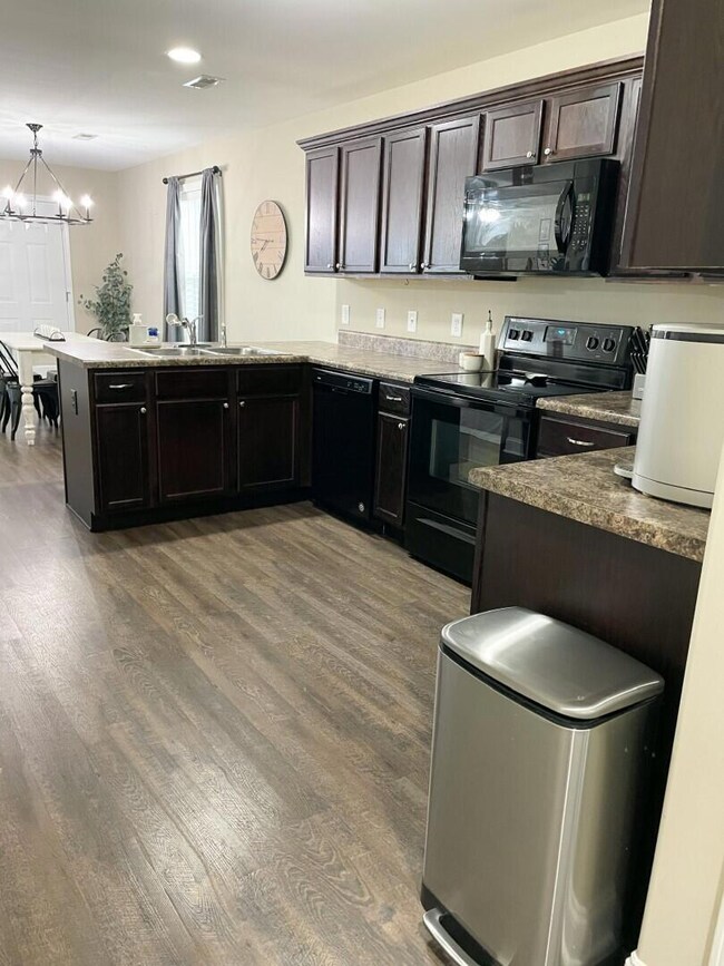 2927 Watauga Rd, Johnson City, TN 37601 - photo 5