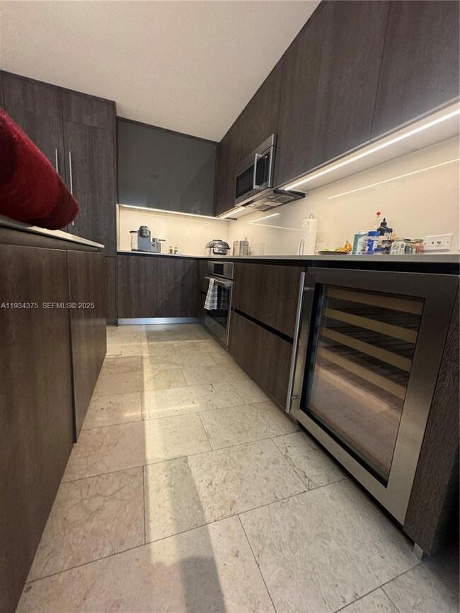 Rise Condo unit 805, Miami, FL 33130 - photo 7