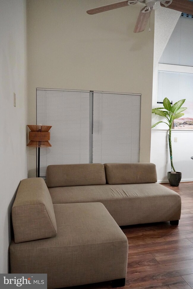 14102 Yardarm Way unit 1006, Laurel, MD 20707 - photo 7