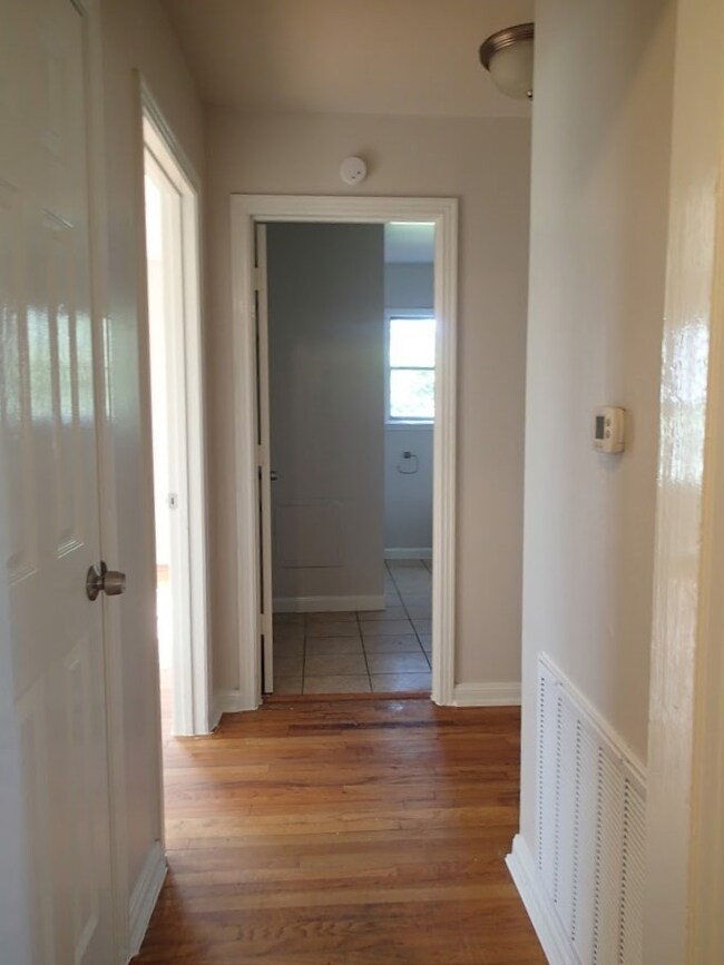 1520 Radio Ln, Rosenberg, TX 77471 - photo 4