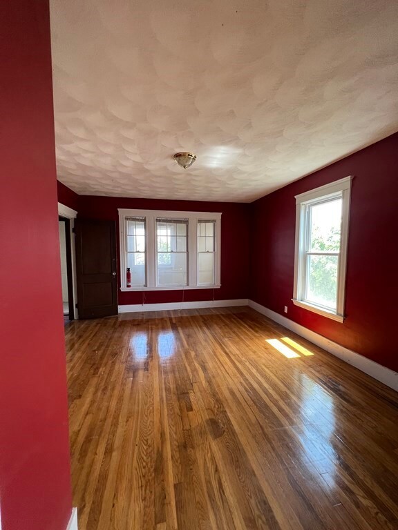 382 Mcgrath Hwy unit 2l, Somerville, MA 02143 - photo 6