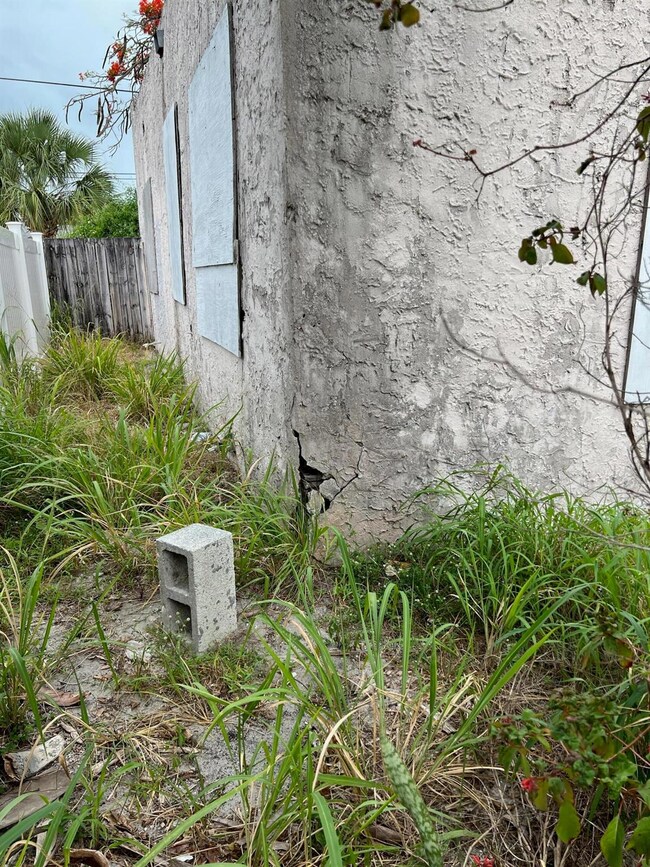 3212 Greenwood Ave, West Palm Beach, FL 33407 - photo 5