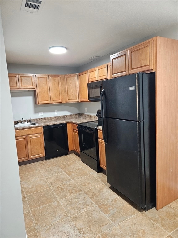 34 Thayer Pond Dr unit 8, North Oxford, MA 01537 - photo 2