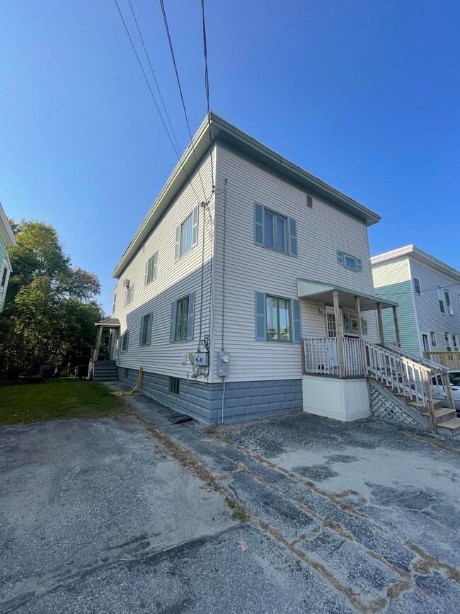 184 East Ave, Lewiston, ME 04240 - photo 2