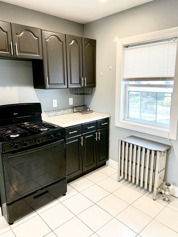 81 Centre St unit 2, Quincy, MA 02169 - photo 3