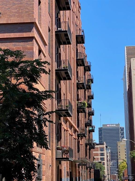 Private Double Balcony... Grills Are Allowed - Let The Bar-B-Ques begin....