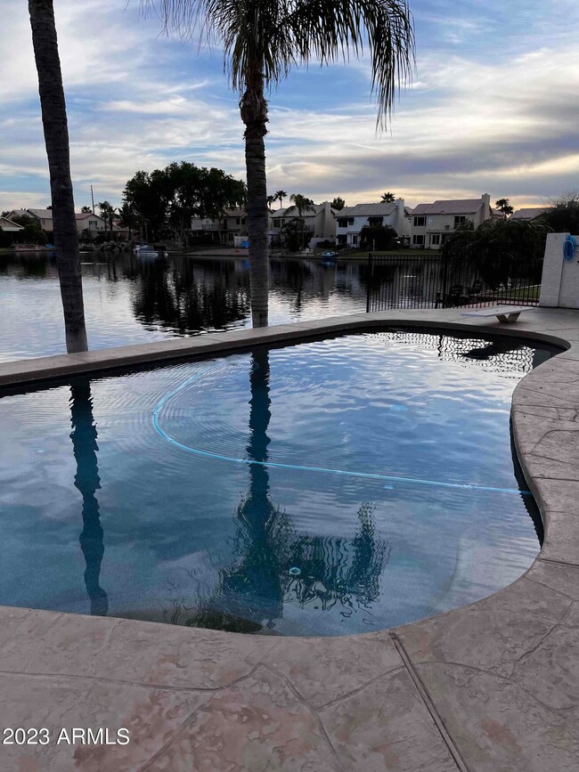 1371 E Butler Cir, Chandler, AZ 85225 - photo 4