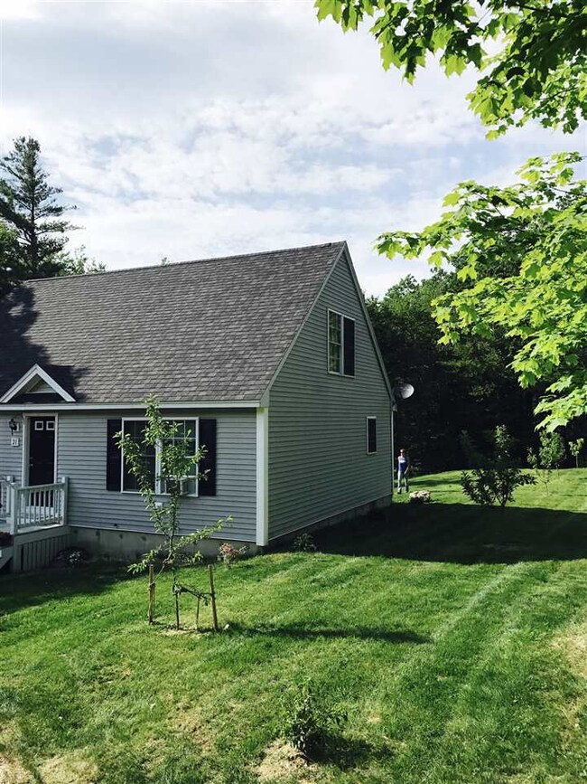 21 Franconia Dr, New Durham, NH 03855 - photo 2