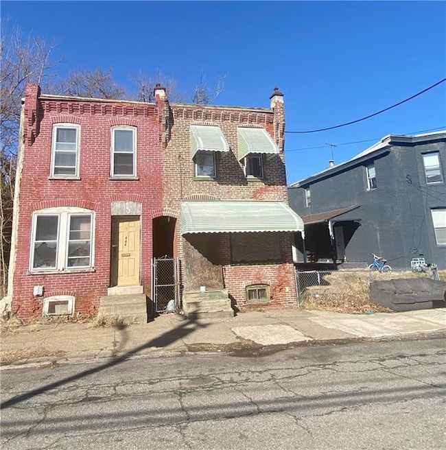 402 W 5th St, Chester, PA 19013 - photo 2