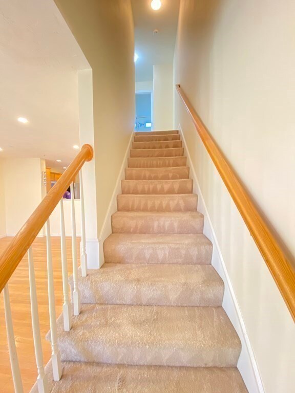 38 Boxberry Ln, Rockland, MA 02370 - photo 5