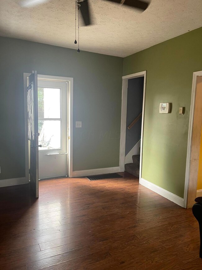 233 Owens St, Marion, OH 43302 - photo 3