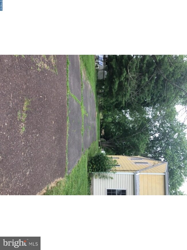 1318 Fairgrounds Rd, Hatfield, PA 19440 - photo 2