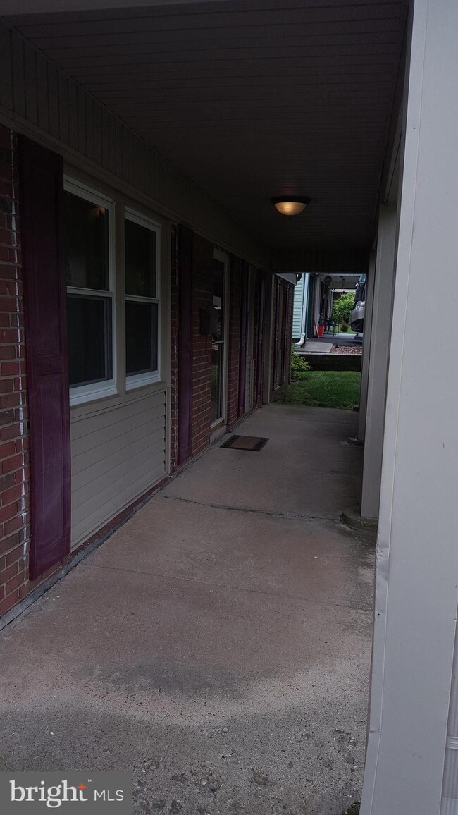 11 Grayson Cir, Willingboro, NJ 08046 - photo 2