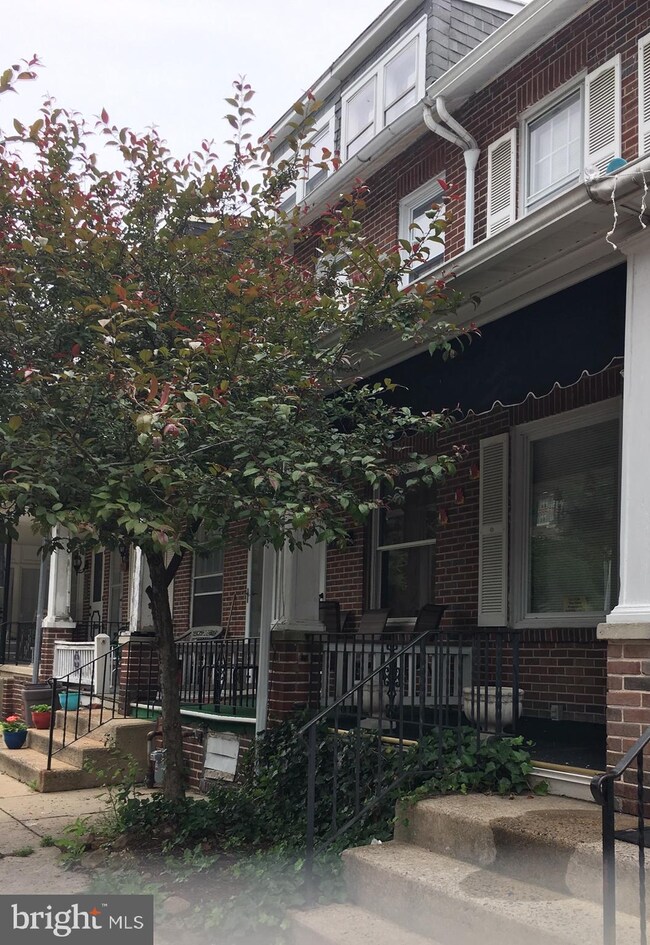 312 Linden St, Reading, PA 19604 - photo 2