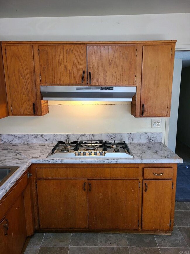 953 Maria Way, Chula Vista, CA 91911 - photo 4