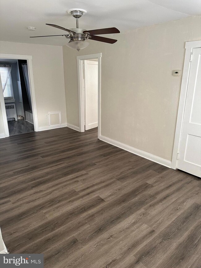 1337 Bullens Ln unit B-2, Woodlyn, PA 19094 - photo 5